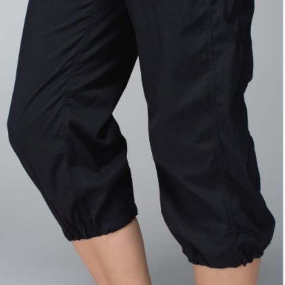 Lululemon Studio Crop Black - Picture 4 of 12